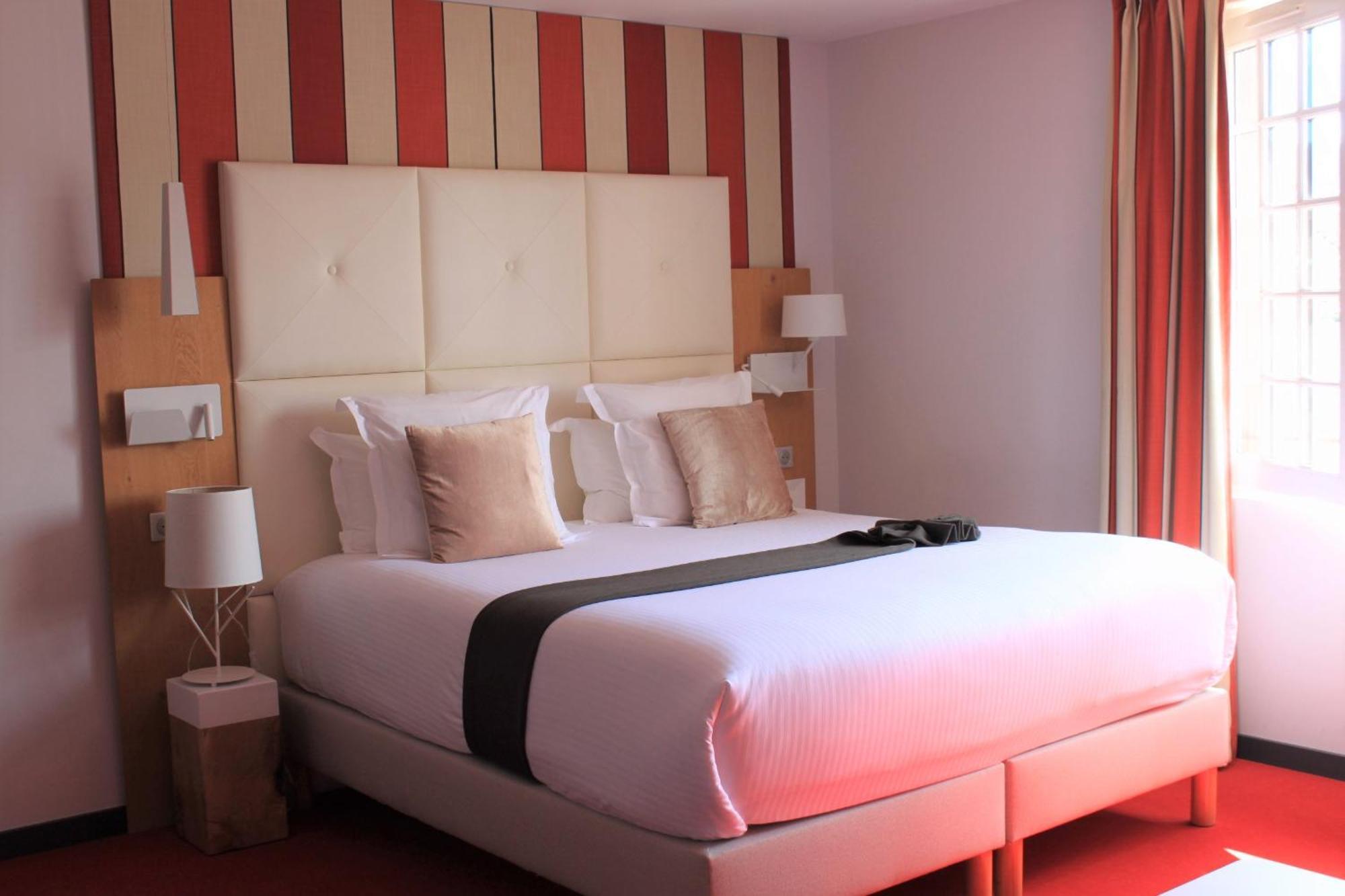 Hotel Berria Hasparren Luaran gambar