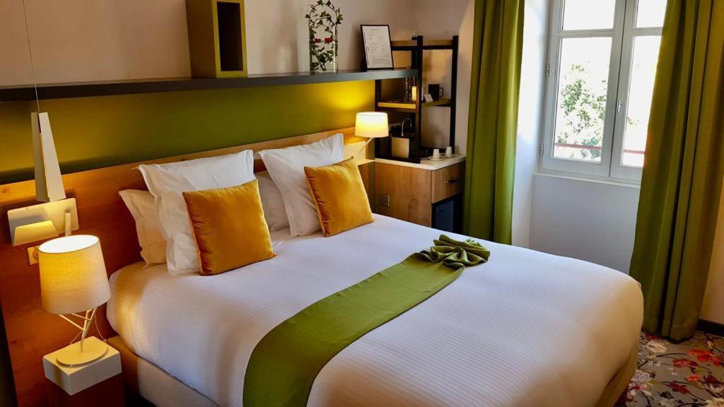 Hotel Berria Hasparren Luaran gambar