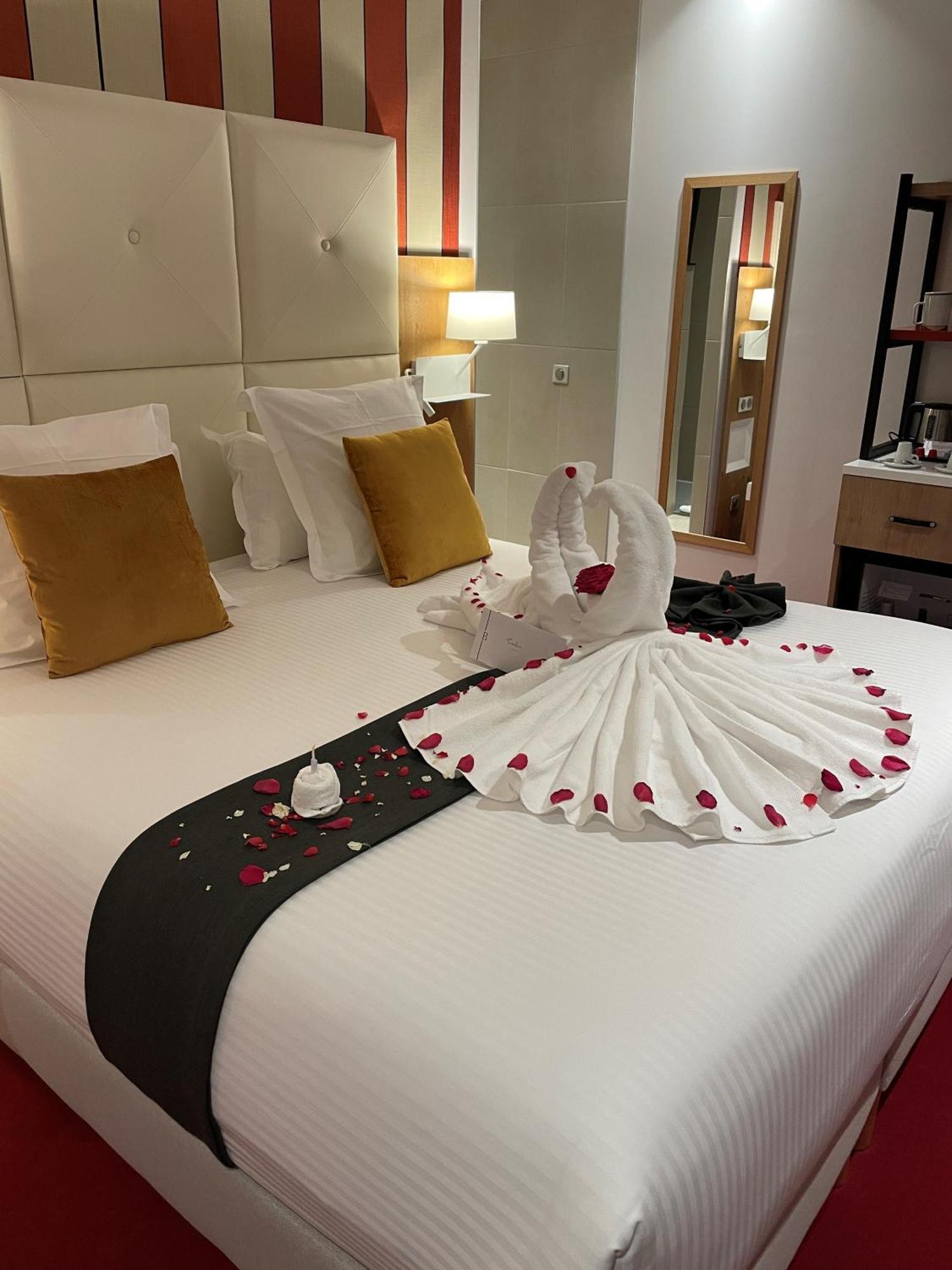 Hotel Berria Hasparren Luaran gambar